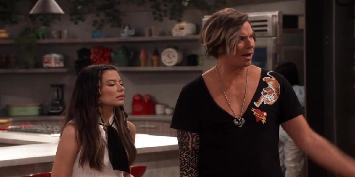CW4K_ICarly_S2 E5.mp4
