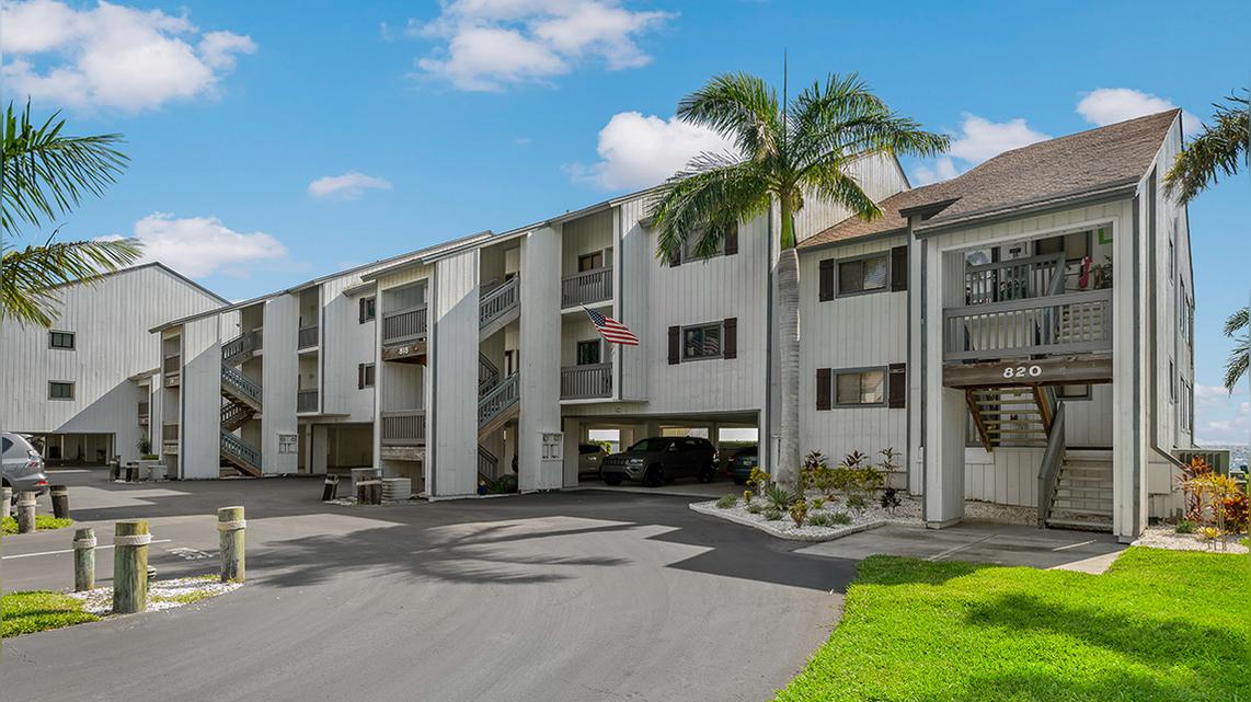 818 Bahia del Sol Drive, Unit C, Ruskin FL
