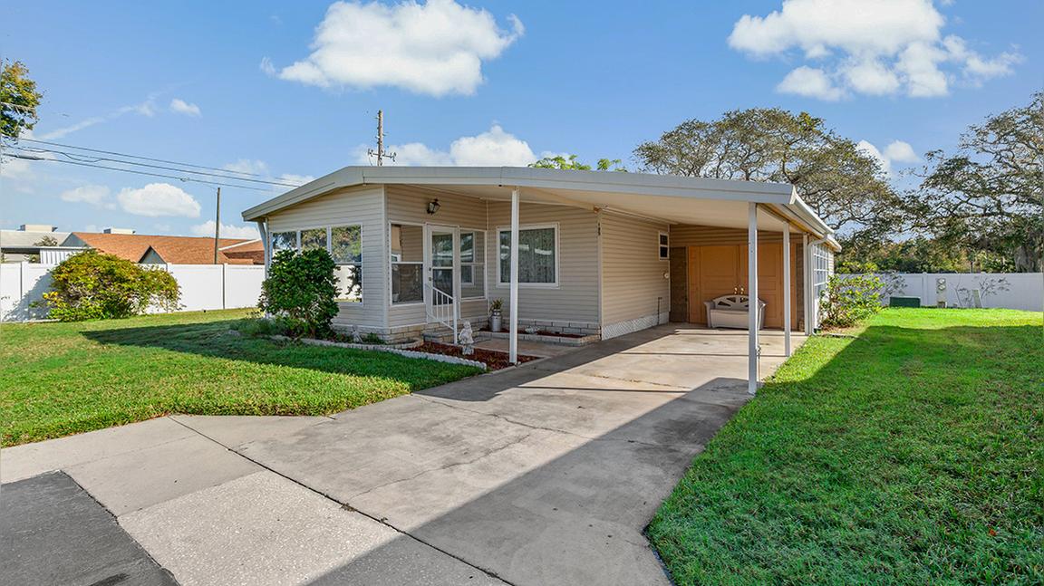39820 US-19 N, #189, Tarpon Springs FL
