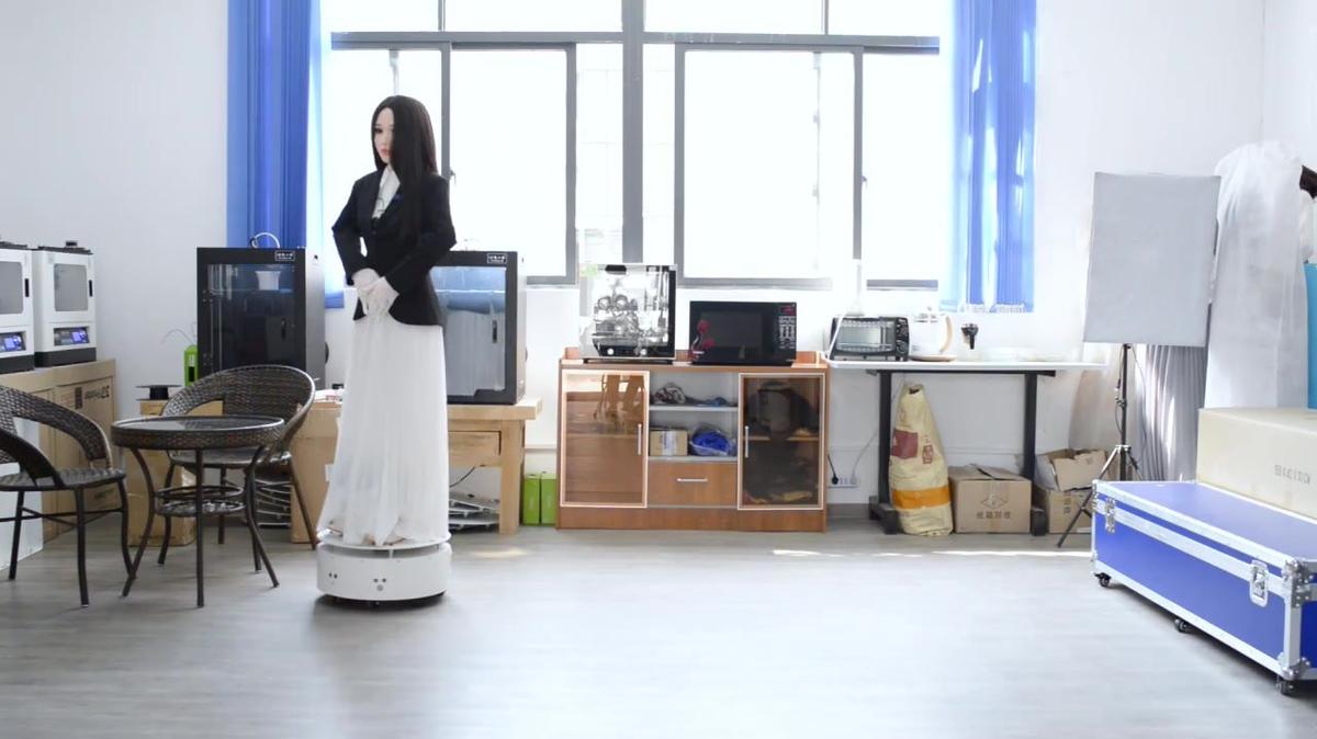 AI Tech Moving Robot