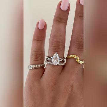 Haven-2ctPear-Plat-Bella