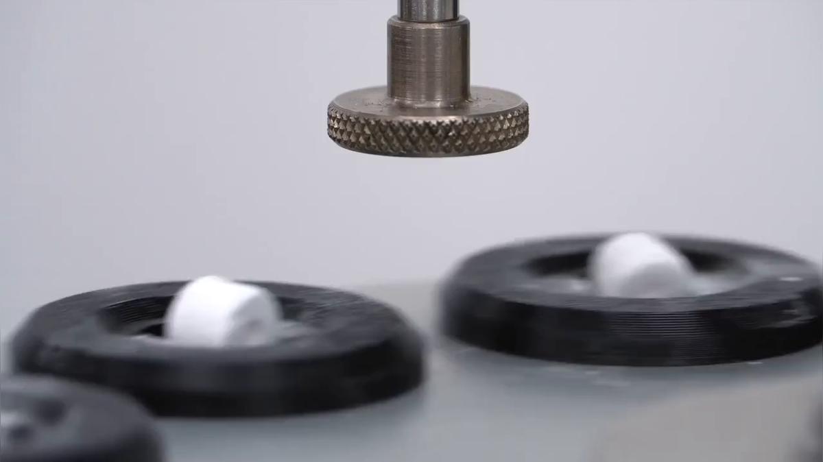 PDV26041 - OmniTest 2.5 - Automated Pellet Crush Test System with Carousel