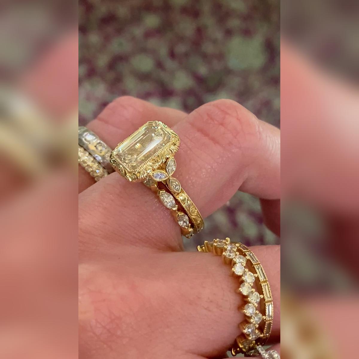 Antonia Emerald Wedding Band Pairings