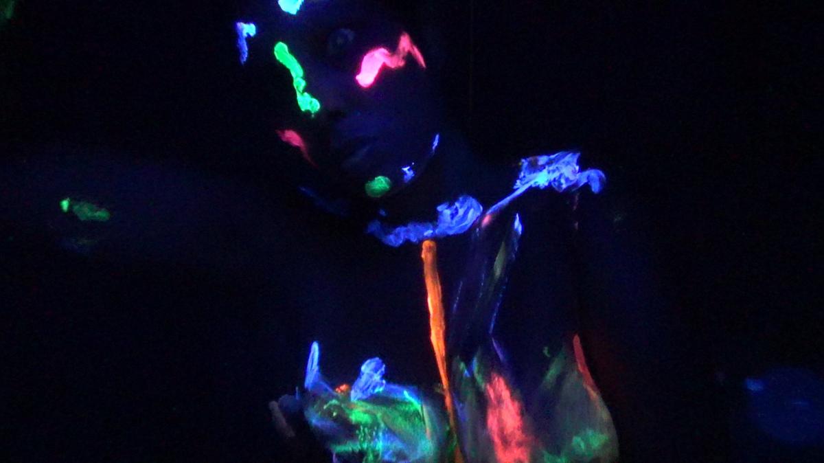 NUDE BLACK LIGHT BODY PAINTING