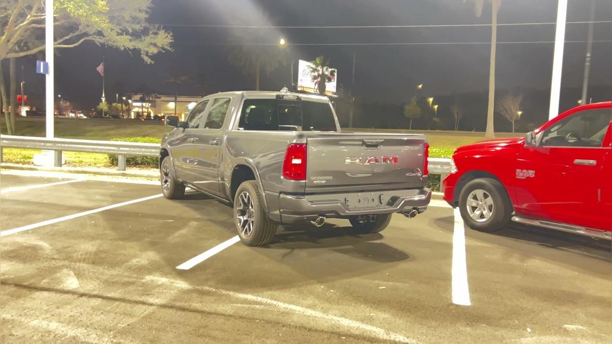 Marcos's Ram lot video by Walter/ Airport CDJ 407-541-6200