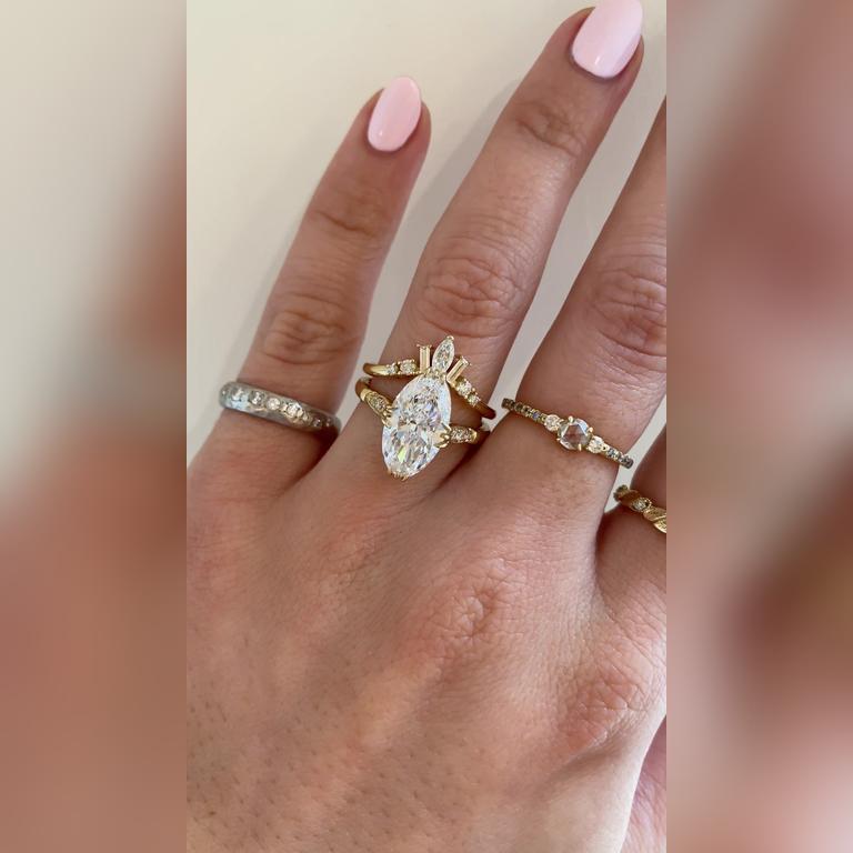 Trianna-3ctOval-Moval-Islet