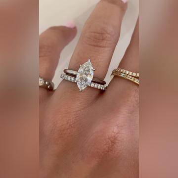 Angel-1.5ctMarquise-14kWhite-Bella2mm