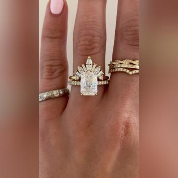 Kiara-3ctRadiant-14kYellow-Isla-SingleProngs