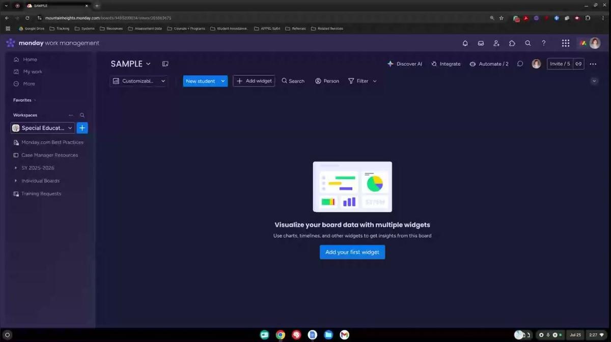 Monday.com: Customizable Widgets