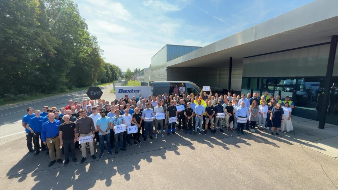 Please say in unison, &quot;This is where we Save and Sustain Lives&quot; in English.