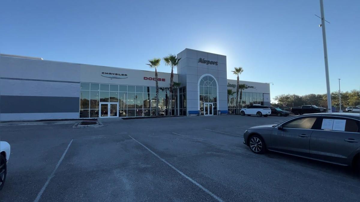 Clarissa's Lot Walk @AirportCDJR /// Joanis - 386.366.2227