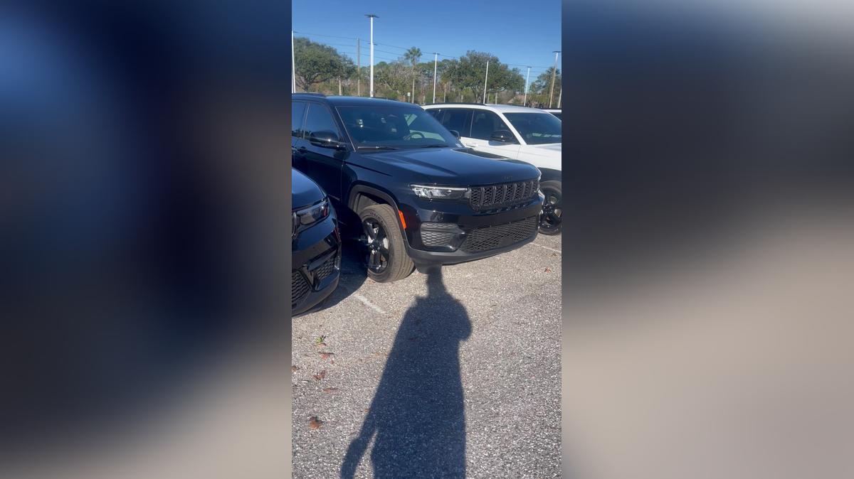 Lisa 2026 Jeep Cherokee Laredo OB 4078837893