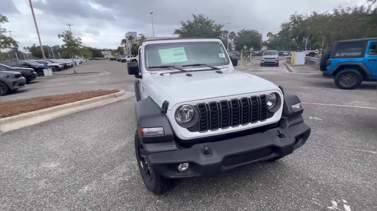 Veronicas Jeep Wrangler - By Nik