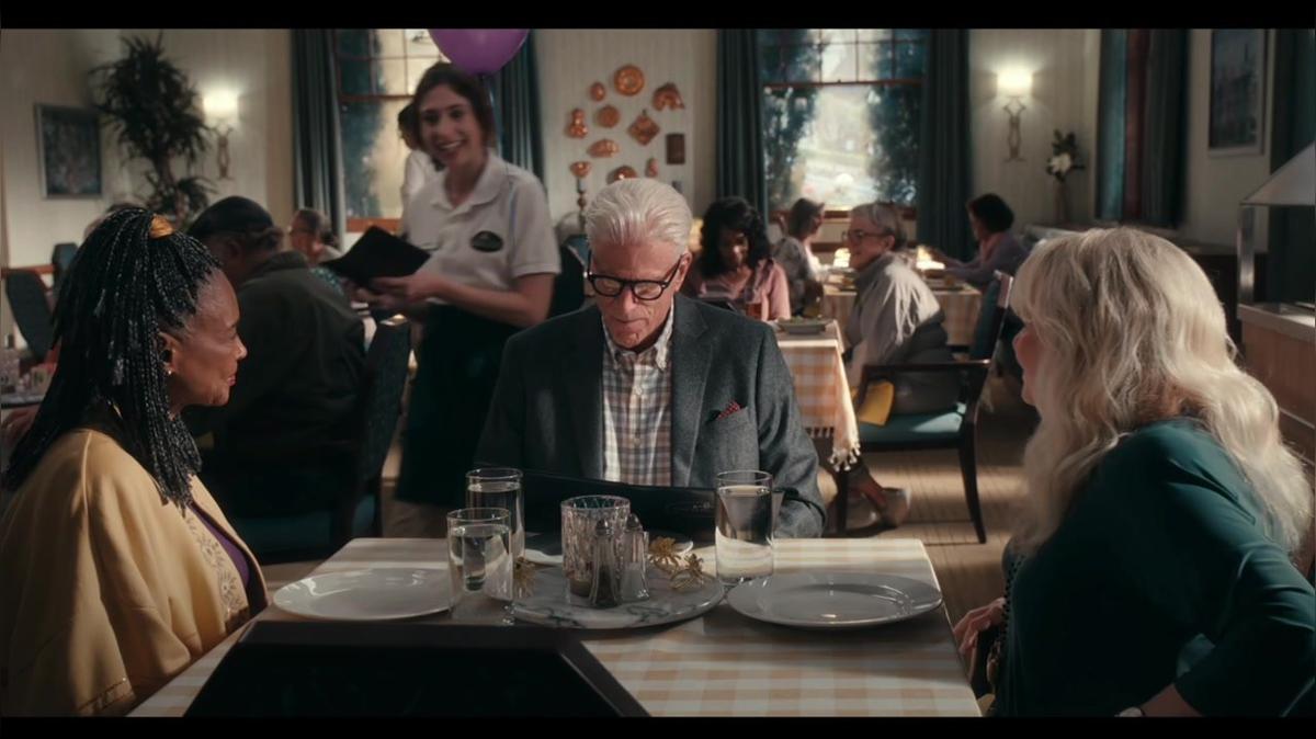 Pilot a Man on the Inside S2 E2