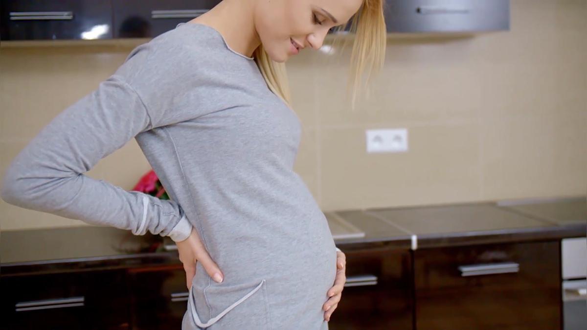 5 bedenkliche Lebensmittel für Schwangere, die du nicht sofort auf dem Schirm hast