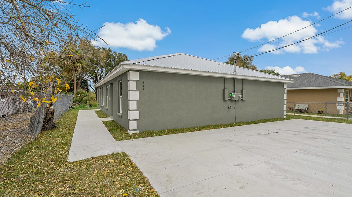 311 Avenue Y NE, Winter Haven, FL 33881