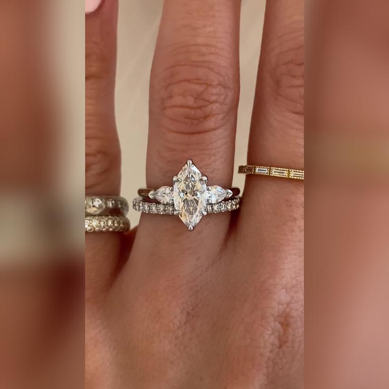 Serenity-1.2ctMarquise-Plat-Bella2mm