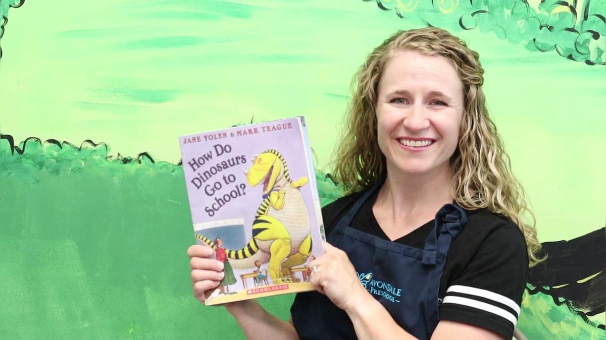 Read-Aloud-WK39-How Do Dinosaurs Go to School?.mp4