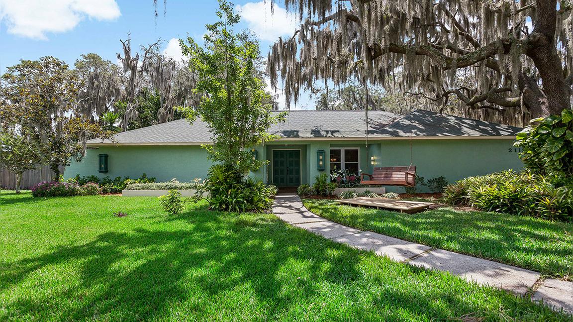 2112 Sycamore Ln., Plant City, FL 33563