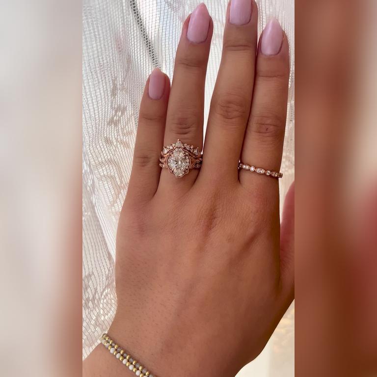 SerafinaOvalTempestLusiaRG