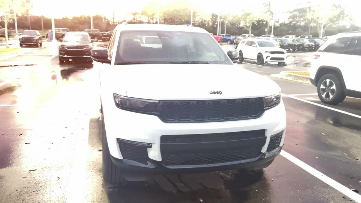 Jason's 2025 G. Cherokee Limited video by Walter/ Airport CDJ 407-541-6200