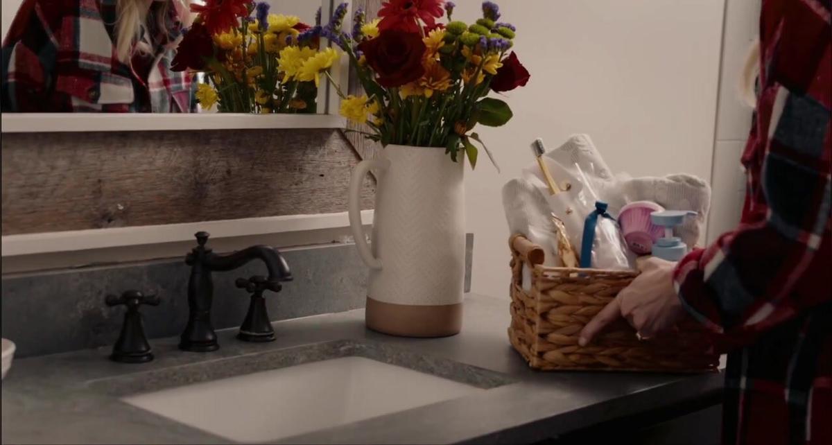 Aurezzi All is Merry &amp; Bright