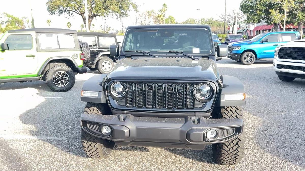 Lolita's Jeep Willis video by Walter/ Airport CDJ 407-541-6200