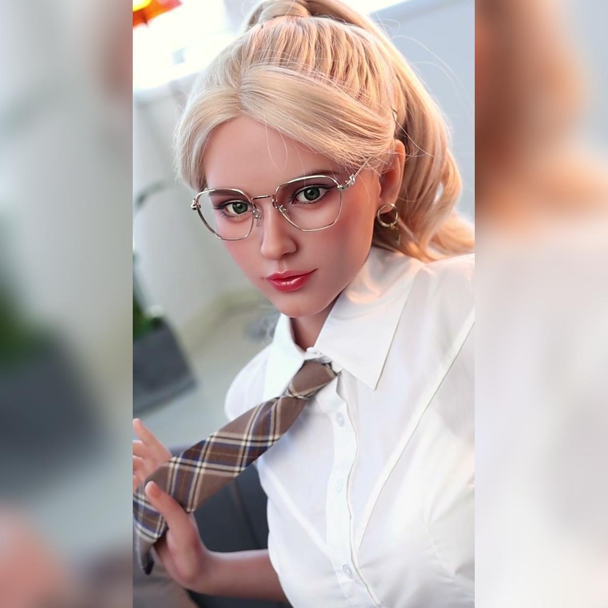 L185 Life Size Realistic Silicone Sex Doll Fully Poseable Companion For Men