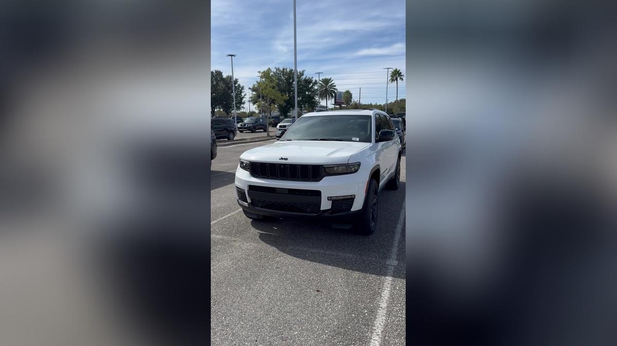 Derek's video Grand Cherokee L by Carla @ Airport CDJR