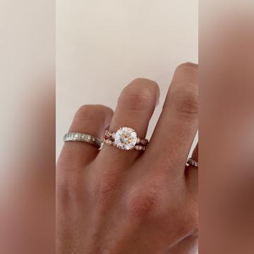 Cecily-2.5ctRound-14kRG-Salli