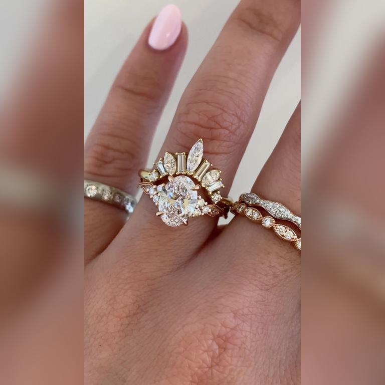 Odelia-2ctOval-14kRose-Isla