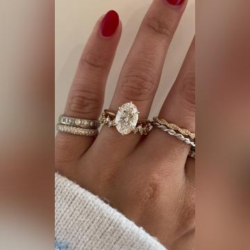 Angel-3ctOval-14kYellow-Avalis