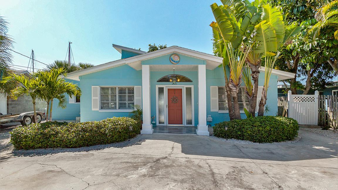 14227 Parsley Dr. E., Madeira Beach, FL 33708