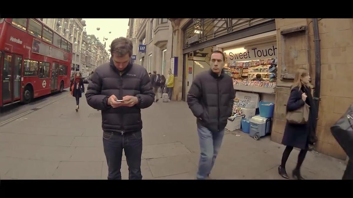 04 Smart-phones Dumb-people