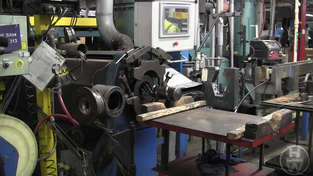 S1.E1 Extruder Screw Cleaning