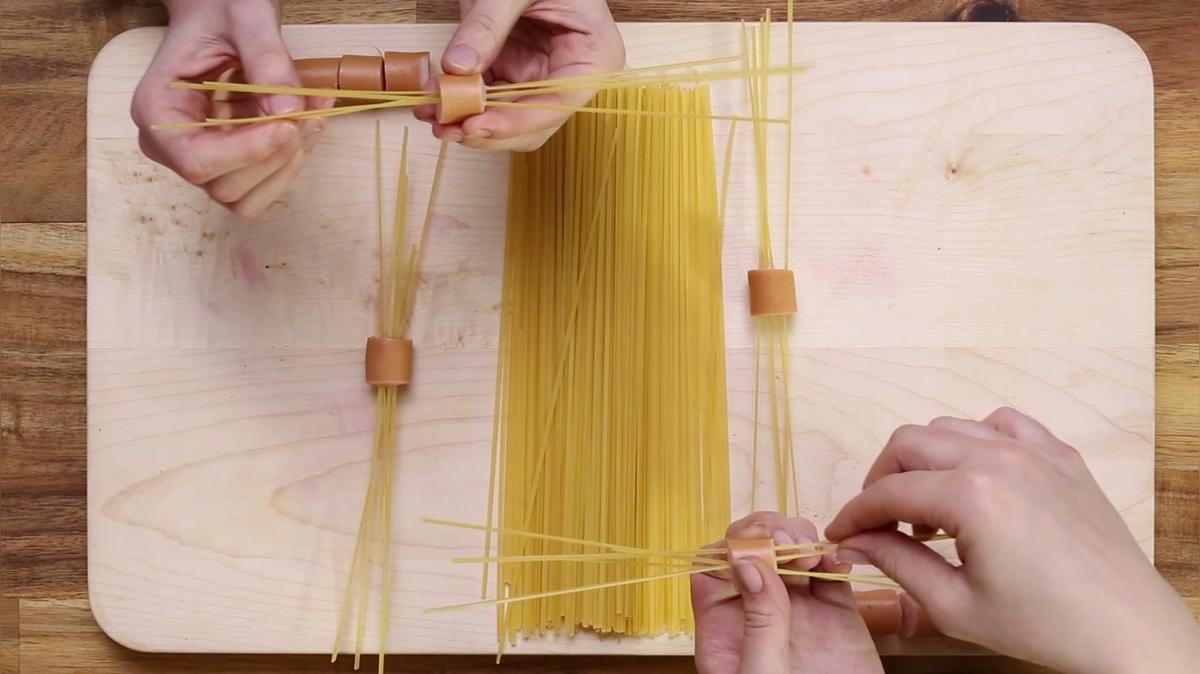 Foodhack: Spaghettiwürstchen