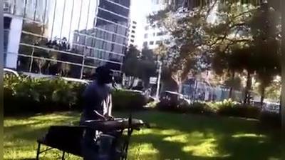 Pianist T.R. (2).mp4