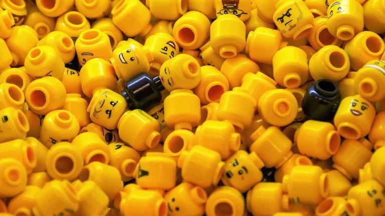 Wie Gefährlich sind verschluckte LEGO-Köpfe wirklich