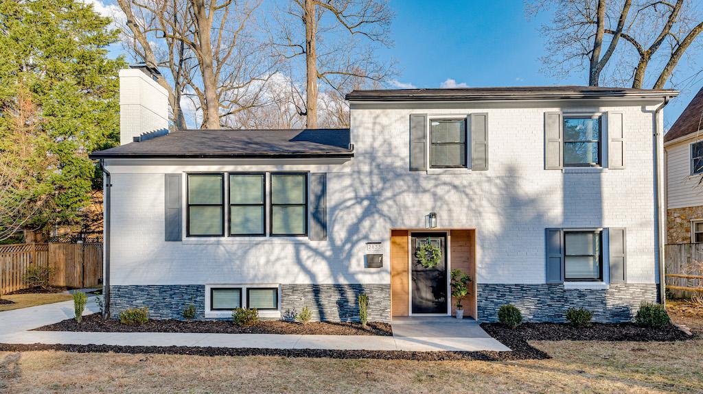 2833 Woodlawn Avenue, Falls Church, VA 22042