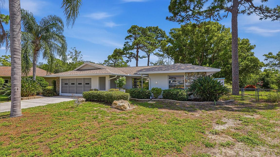 505 Bamboo Ct, Tarpon Springs, FL 34689
