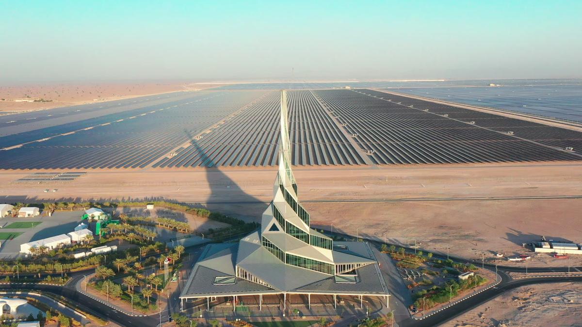 Aerial of Dubai MBR Sustainability &amp; Innovation Centre &amp; MBR Solar Park