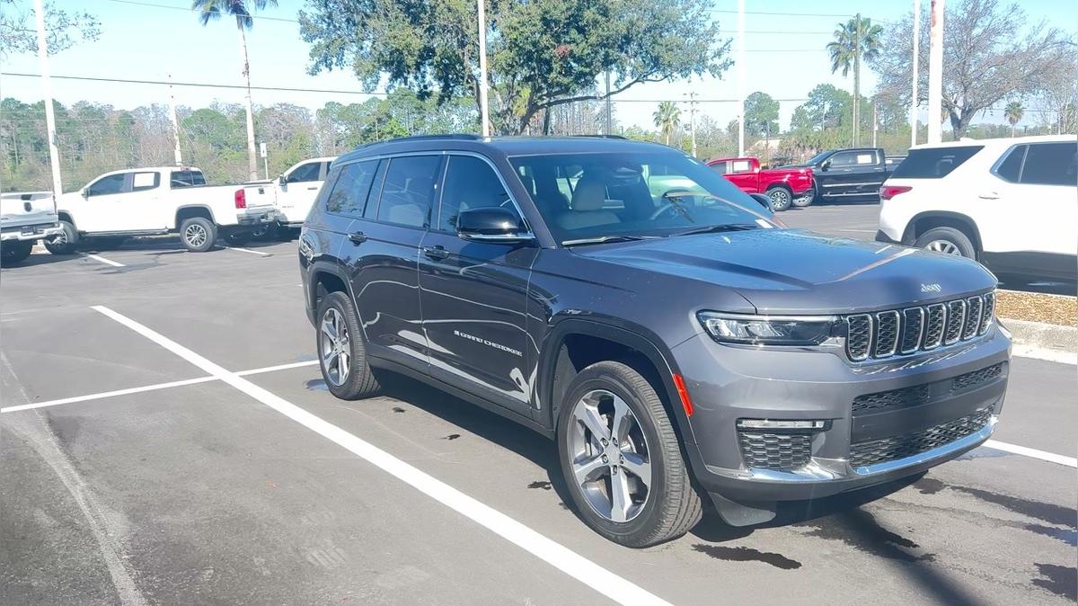 Jo's Grand Cherokee Limited video by Walter/ Airport CDJ 407-541-6200