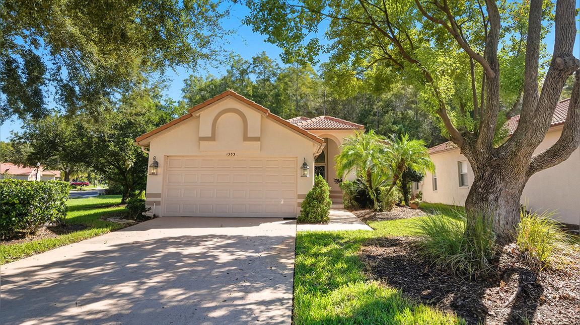 1383 Dartford Dr, Tarpon Springs, FL 34688
