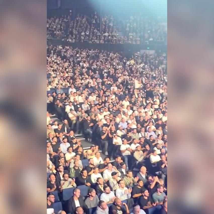 Size of Crowd in Paris