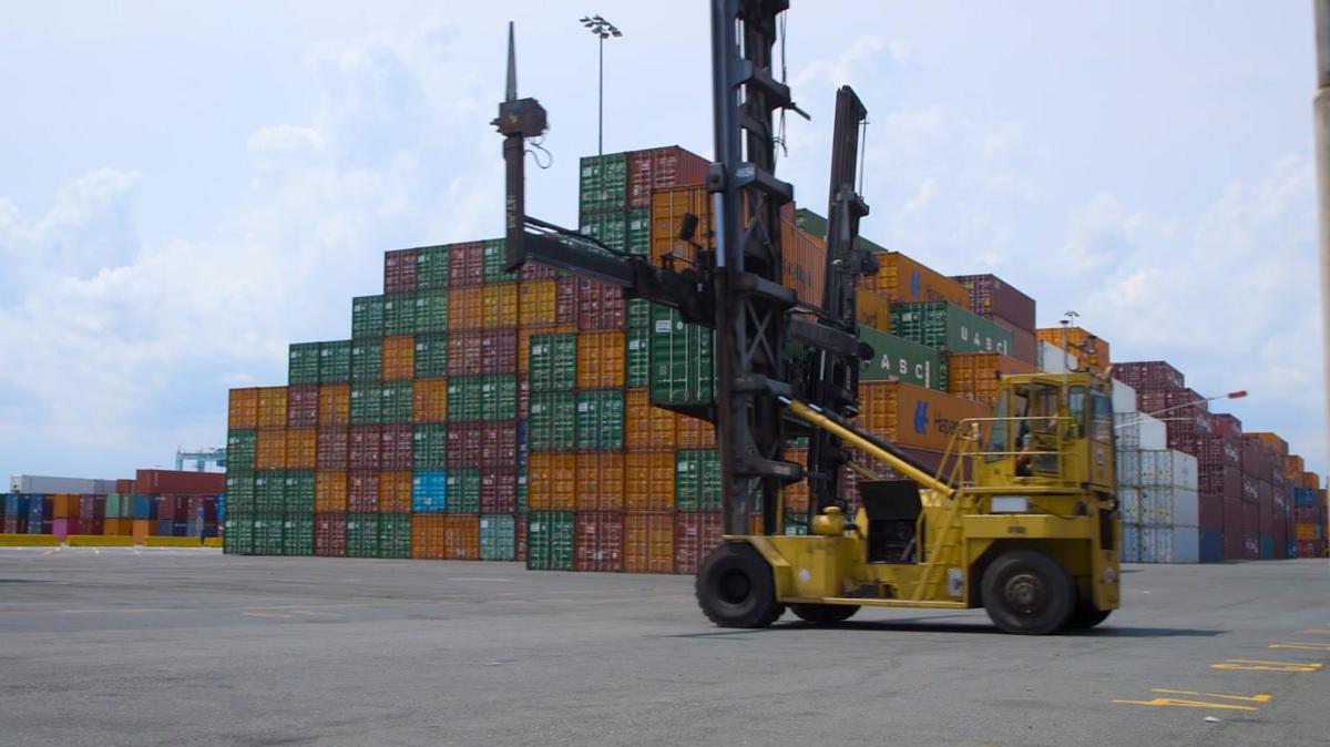 PIT - Container Handling Equipment Video