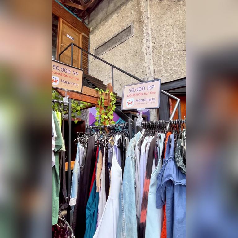 pre-Loved Hatch Market Sale 06