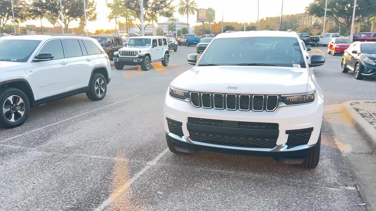 Mac’s Grwnd Cherokee lot video by Walter/ Airport CDJ 407-541-6200