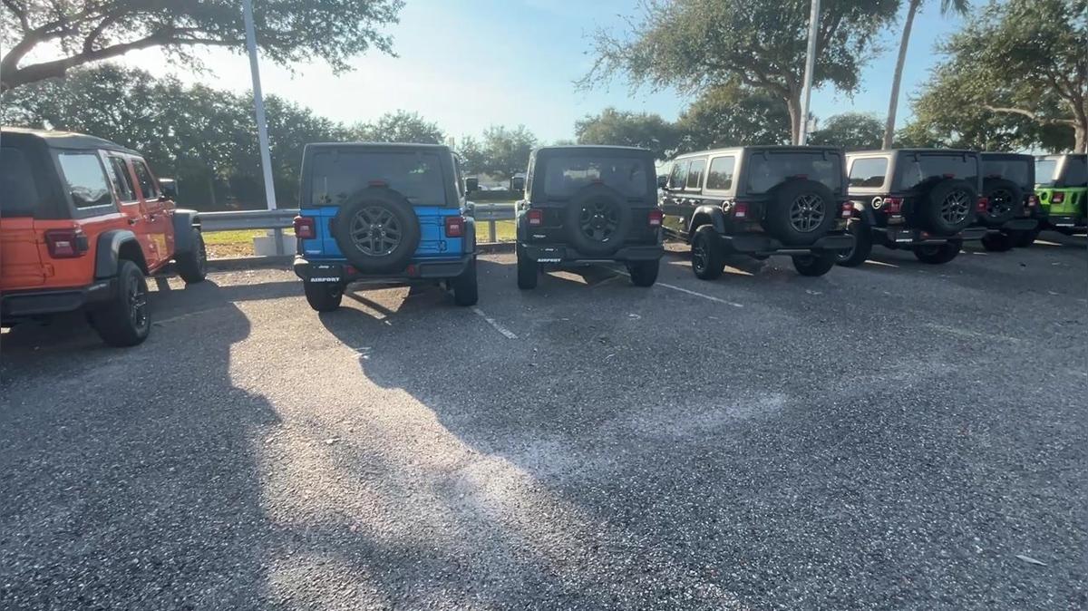 Maria's Jeep Wrangler Lot Walk @AirportCDJR /// Joanis - 386.366.2227