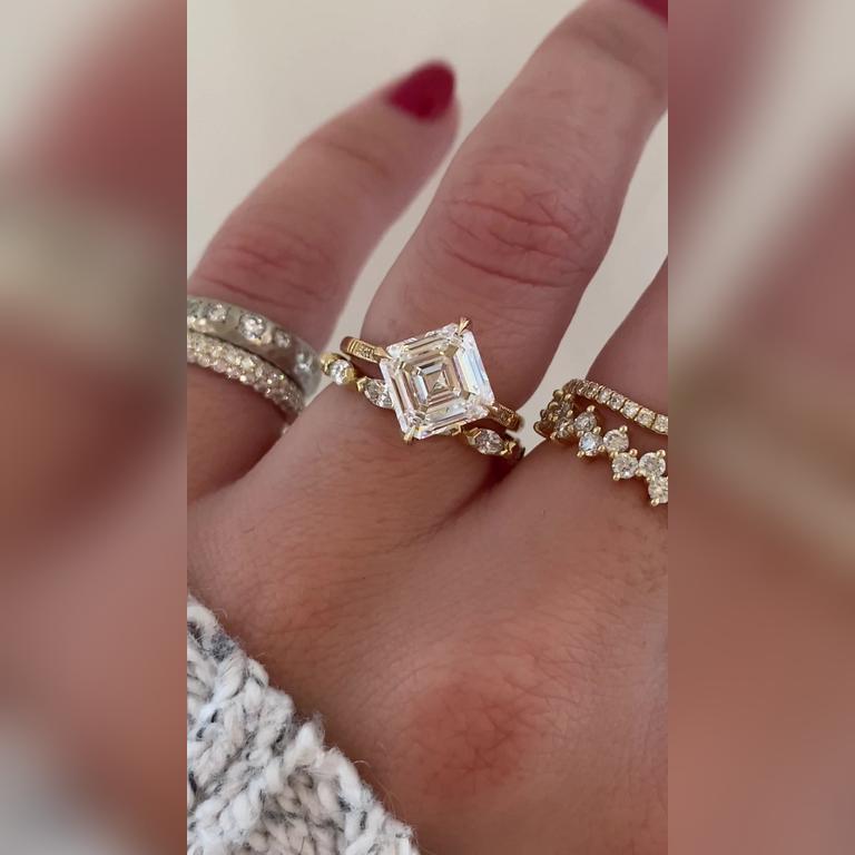 Alessandra-3ctAsscher-18kYellow-Enya