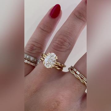 Vesa-2.5ctOval-14kYellow-Lovelace